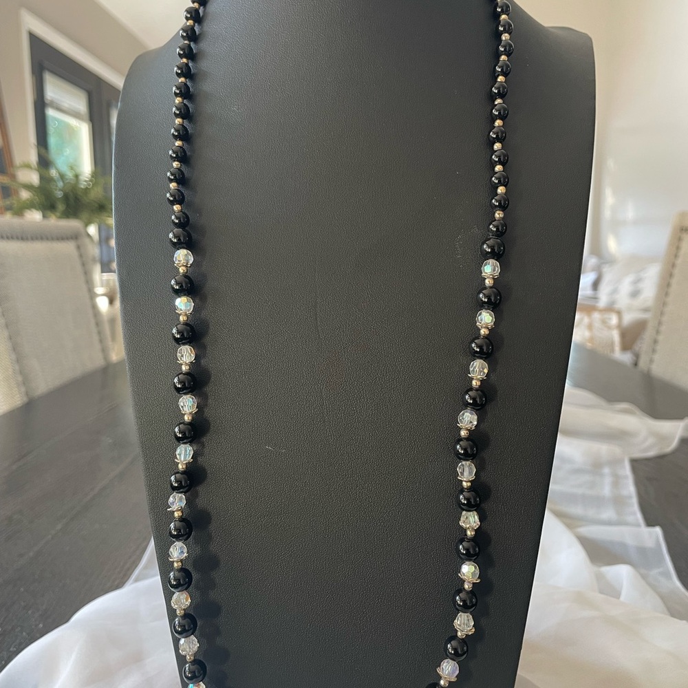 Vintage JAPAN BEADED NECKLACE WITH AURORA BOREALIS BEADS